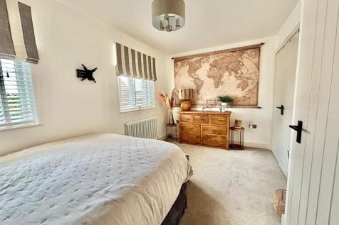Bedroom 3 (First Floor)
