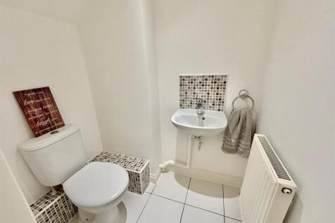 Cloakroom (WC)