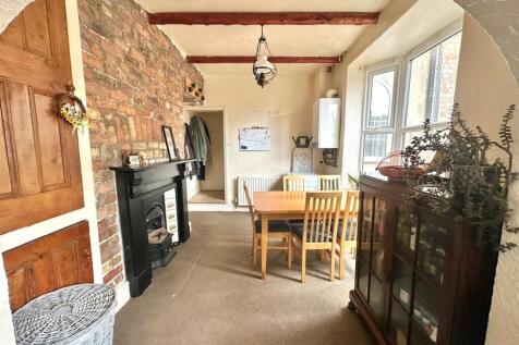 Breakfast room