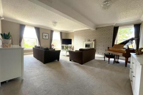 Lounge (1st floor)