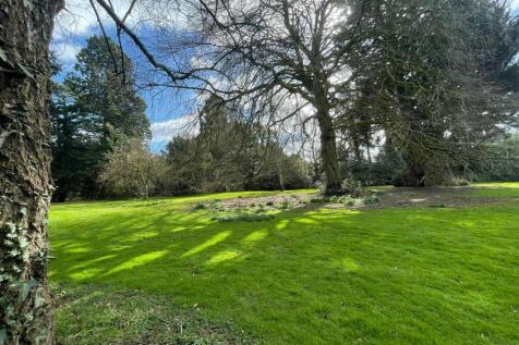 Hall Grounds