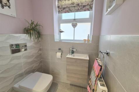 Cloakroom (WC)