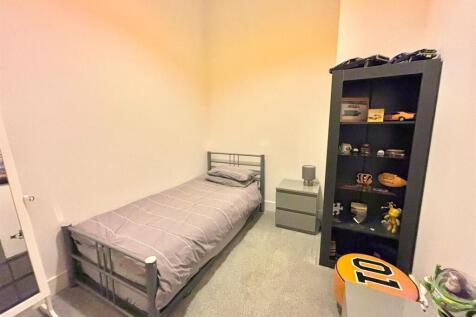 Study/ Snug