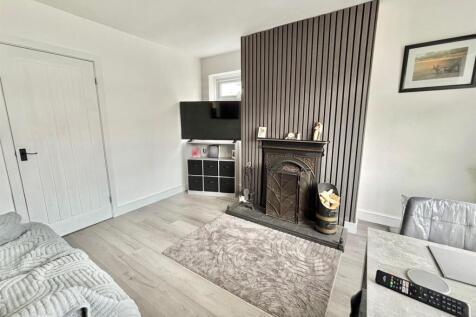 Sitting/Dining Room