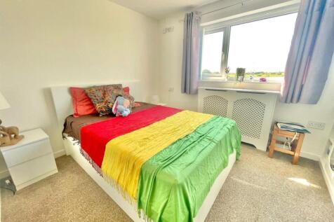 Bedroom 2 (Ground Floor)