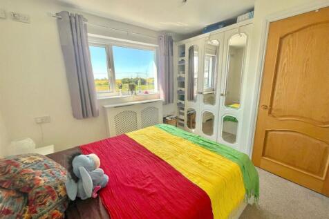 Bedroom 2 (Ground Floor)