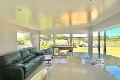 Large Modular Summerhouse/Office