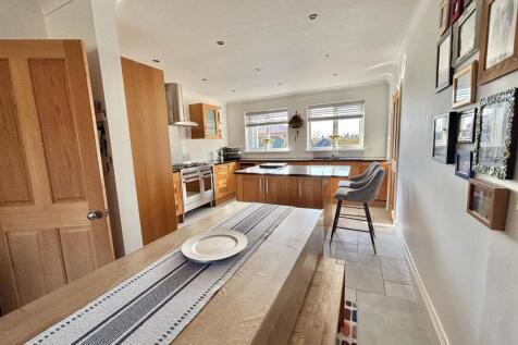 Kitchen Diner Family Room