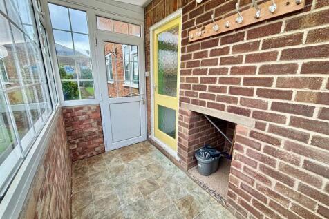 WhatsApp Image 2025-11-19 at 15.04.40_209edbe0.jpg