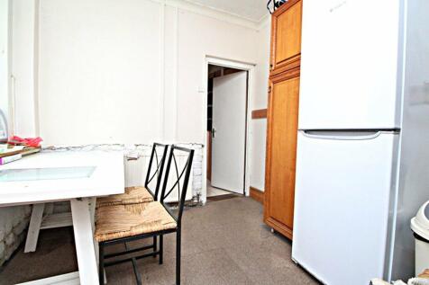4_Dining Area