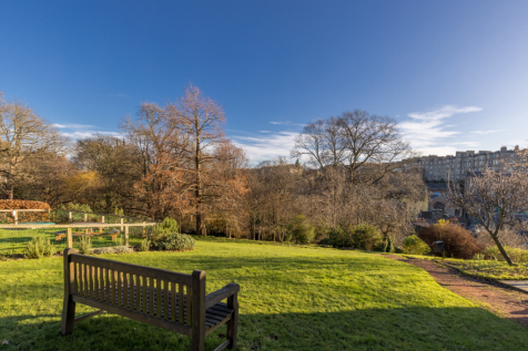 Exclusive Gardens