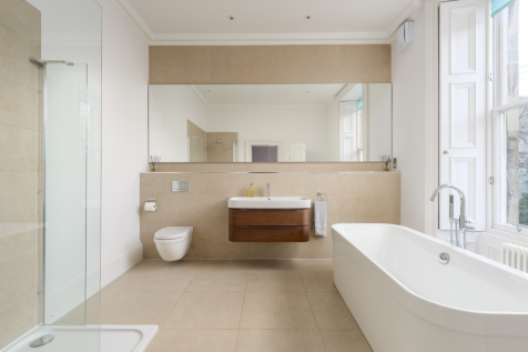 Grand Ensuite