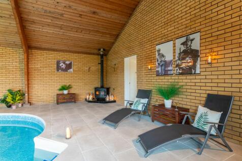 Pool room