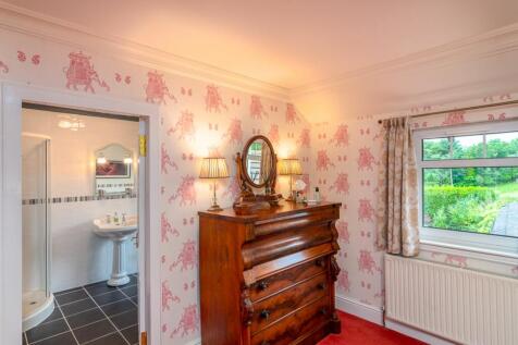 Bedroom 4 en-suite