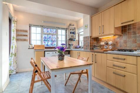 Dining kitchen