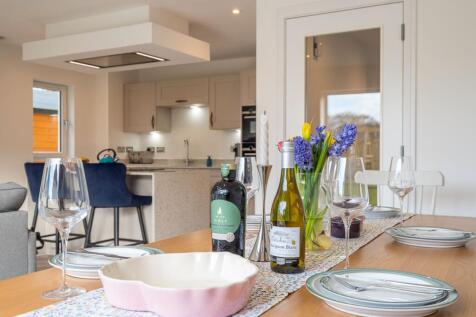 Open plan family/dining area