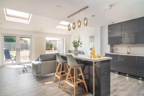 Open plan kitchen and family room