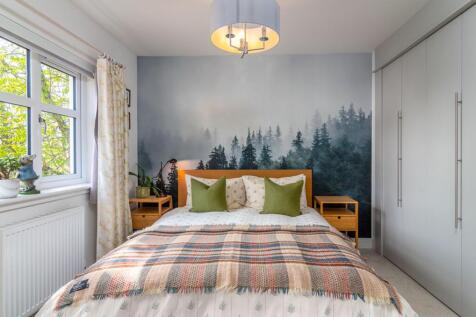 Principal bedroom