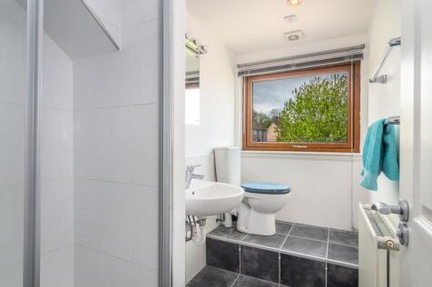 Attic shower room