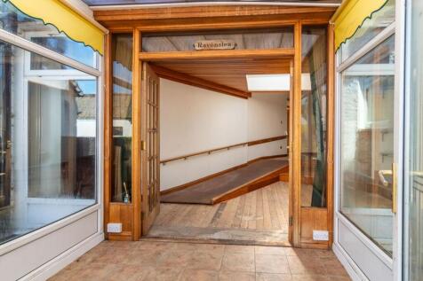Entrance porch