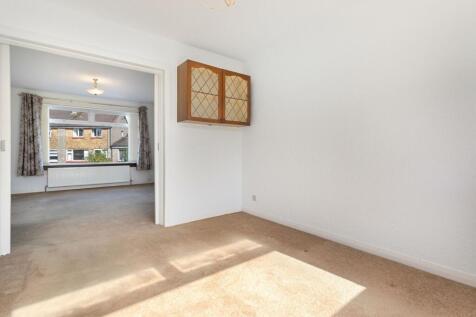Dining room to lounge