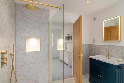 Principal Bedroom En Suite