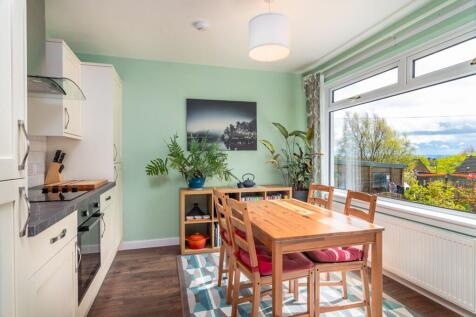 Dining kitchen