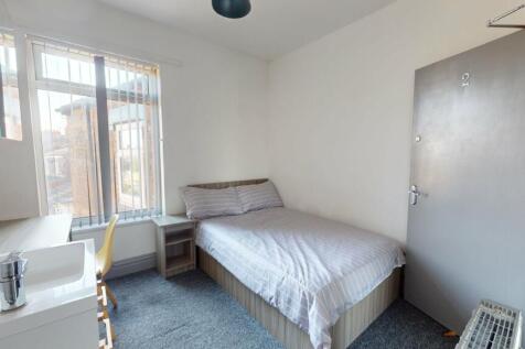 42-Clough-Road-09092
