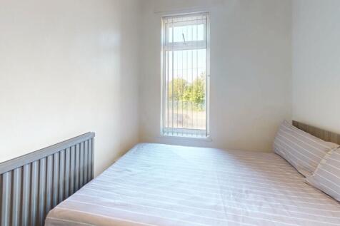 42-Clough-Road-Bedro