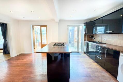 kitchen1a.jpg