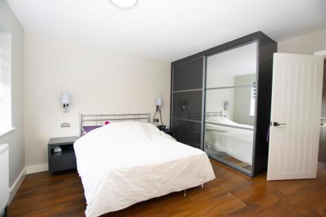bed11 copy.jpg