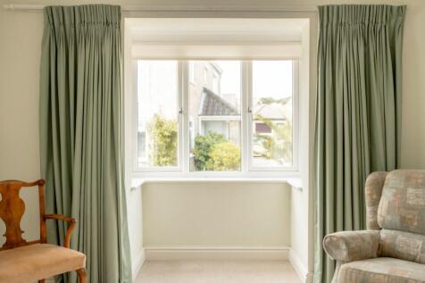 Box bay window