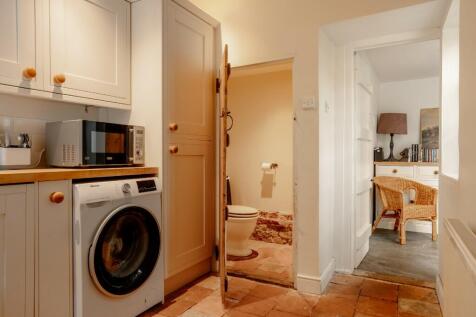 Ground floor loo
