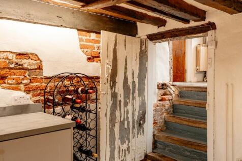 Kitchen access