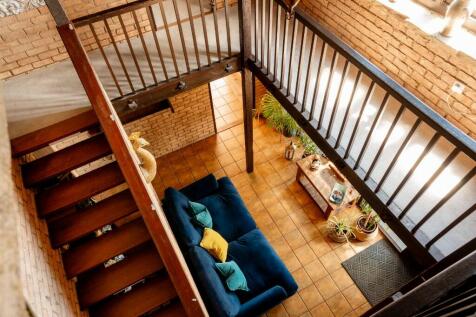 Galleried landings