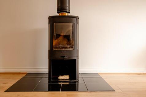 Log-burning stove