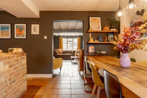 Kitchen-dining room