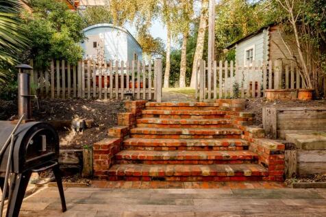 Terraced garden