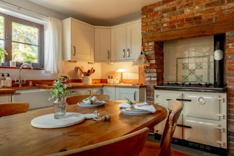 Kitchen-dining room