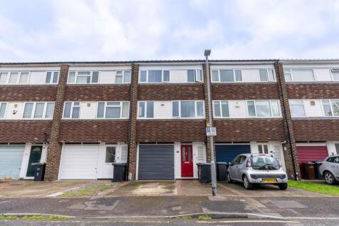 9 Weavers Close