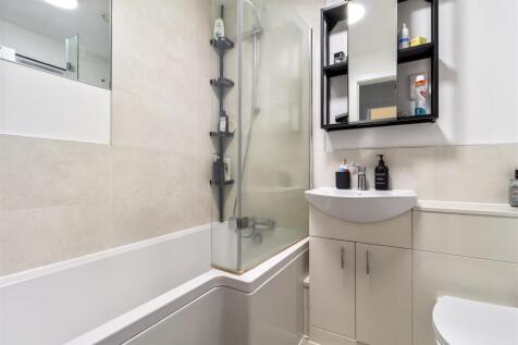 109 Columbia House internals_006.JPG