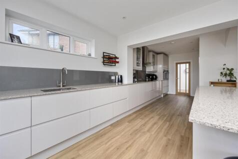 Arlington Close, 14-028.jpg