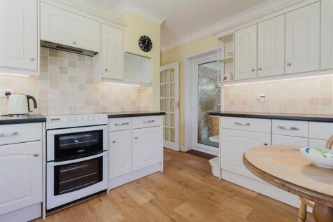 Windemere Crescent 32 - 5.jpg