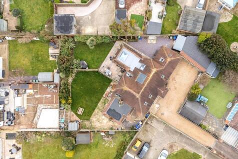 Seafield Avenue, The Chase-003.jpg