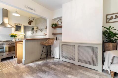 Harrow Road, 36-012.jpg