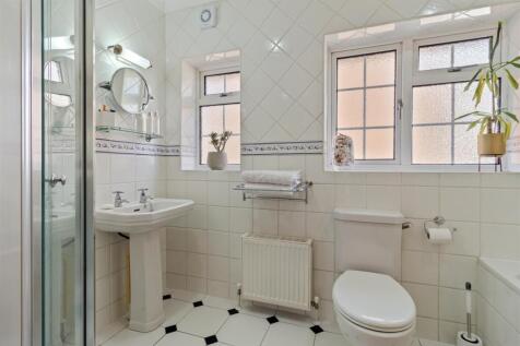 Chelwood Avenue 10-020.jpg
