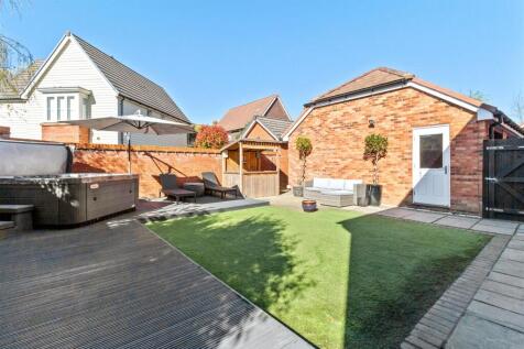Skylark Rise 6-007.jpg