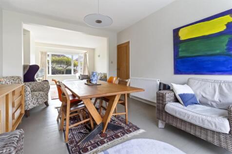 Nutley Drive 18-015.jpg