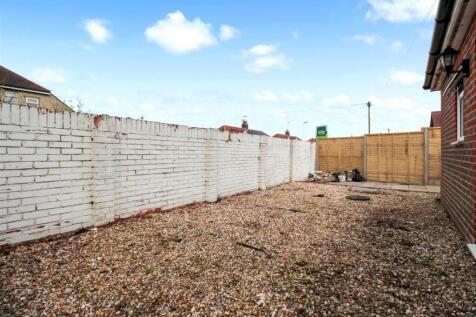 South Farm Road 148a-016.jpg