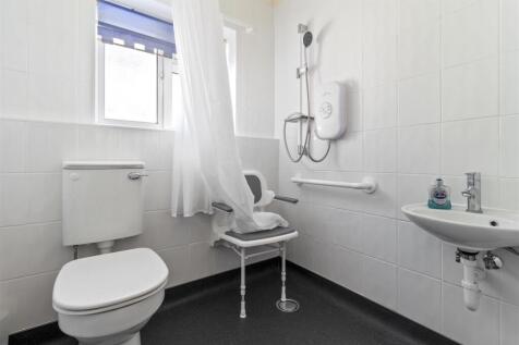 182 goring way-008.JPG